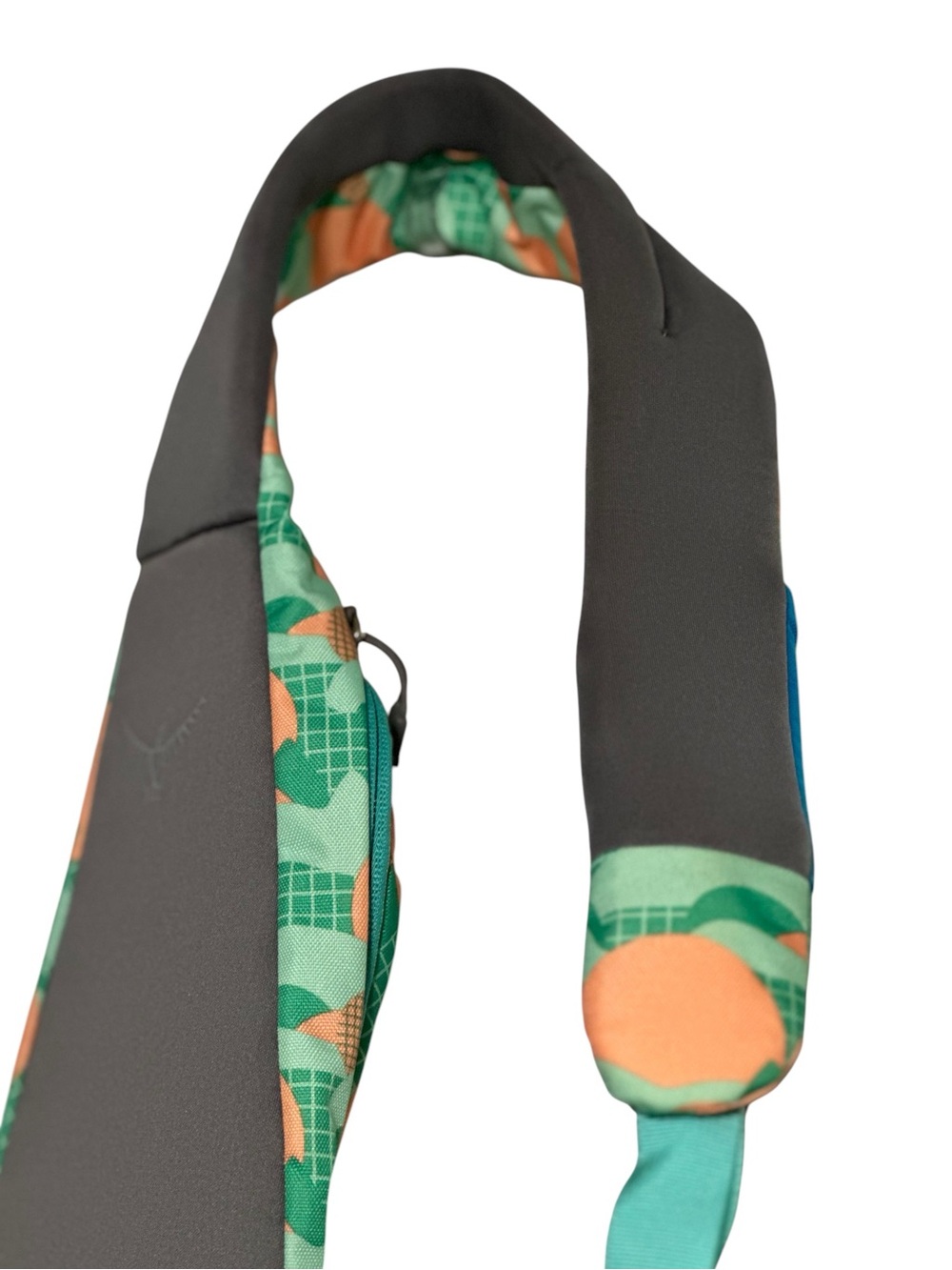 Osprey Daylite Sling Backpack in Honey Bee Deep Sea Blue Limited Series Pattern - Picture 7 of 12